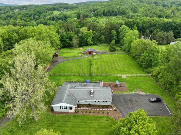 49 Warner Road, Bridgewater, CT 06752