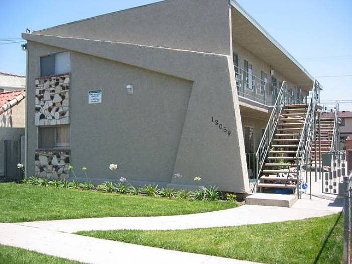 FRONT BUILDING