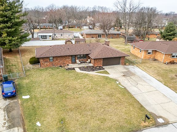 2nd image of 12102 Dunbar Cir N