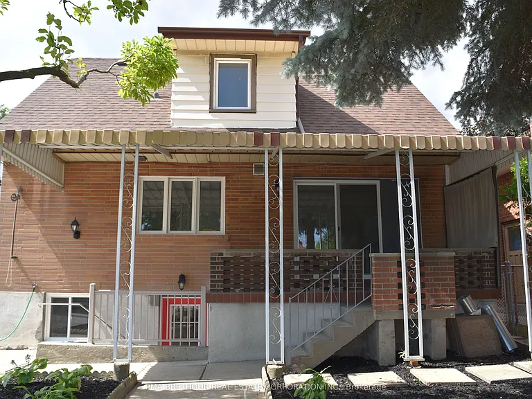 67 Cartwright Ave — Photo 2