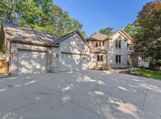 3369 Bluewater Pines Dr NE, Grand Rapids, MI 49525