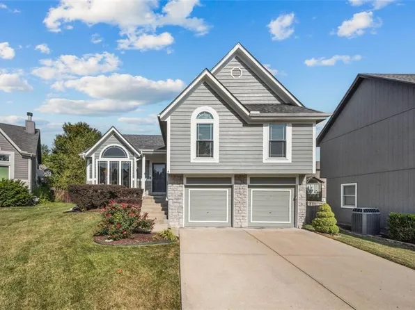 21624 W 53rd Ter, Shawnee, KS 66226