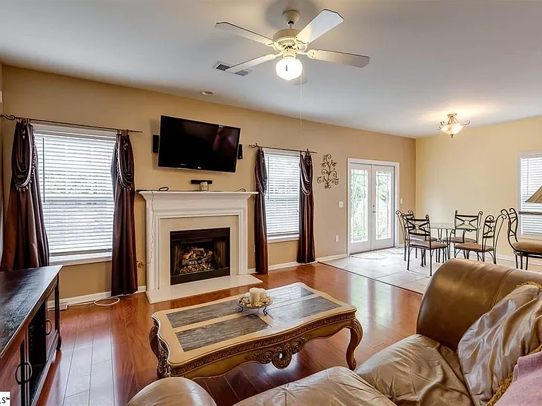14 Farm Brook Way — Photo 7