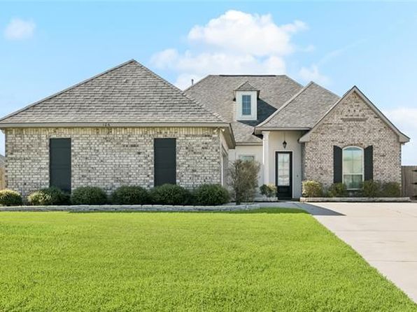 106 Summer Cypress Ln