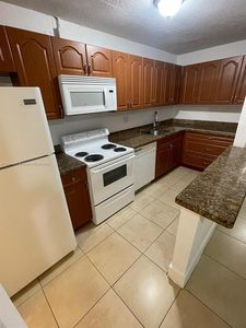 4660 NW 79th Ave APT 1C, Doral, FL, 33166