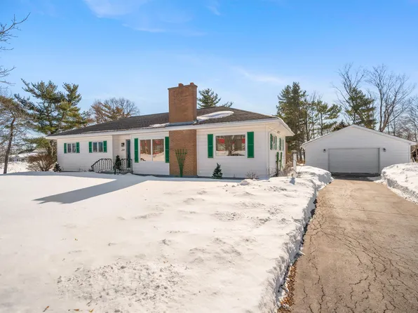 209 Louise St, Pictou, NS B0K 1H0