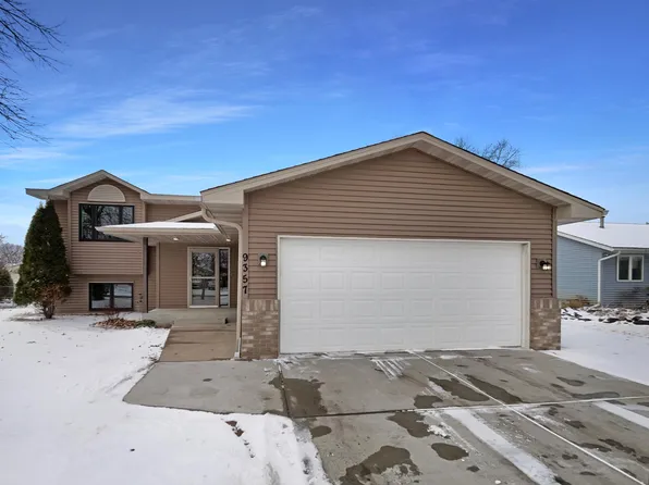 9357 Red Rock Ln, Monticello, MN 55362