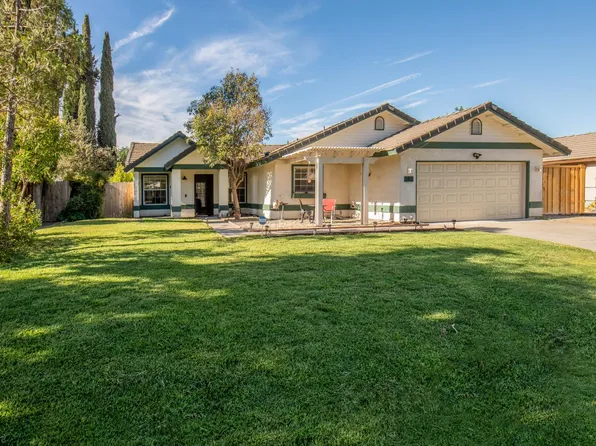 101 Cantebury Dr, Lemoore, CA 93245