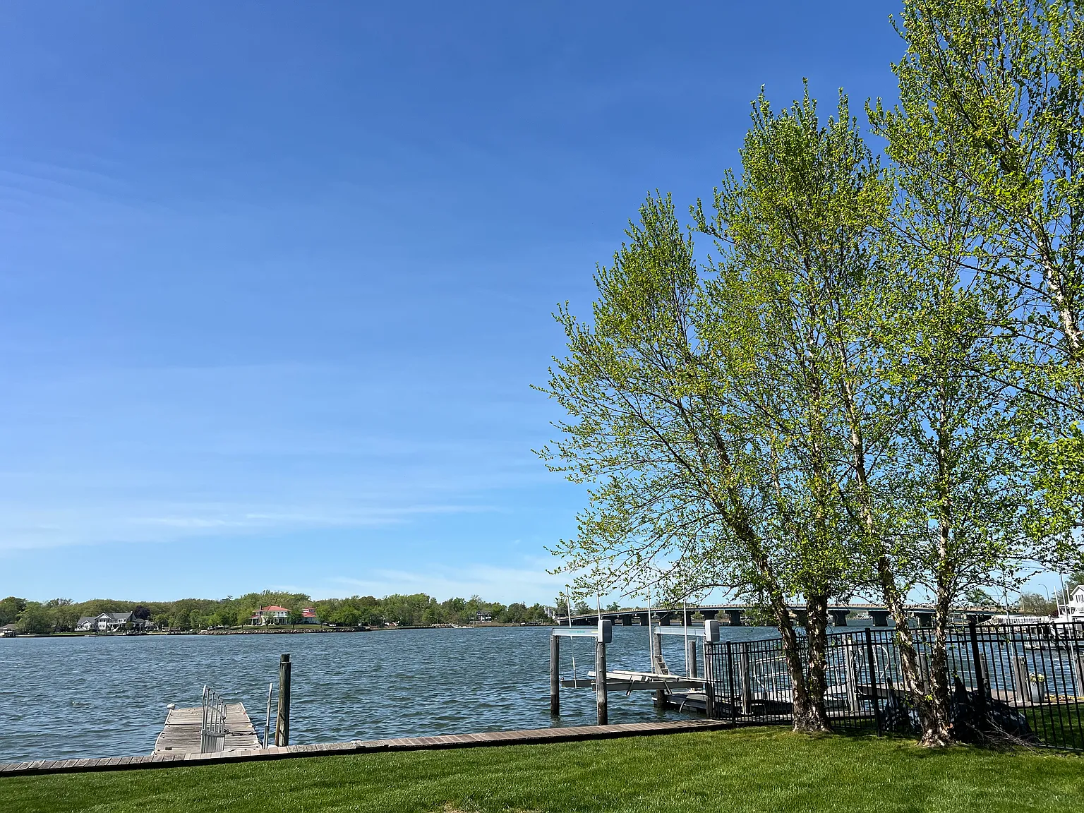 5 bed, 3850 sqft, $11,500 — Photo 4