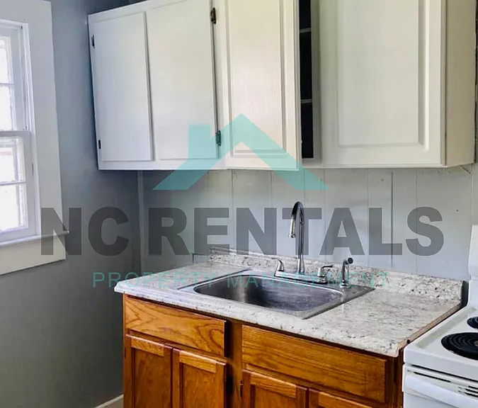1415 Underwood Ave #1 — Photo 5