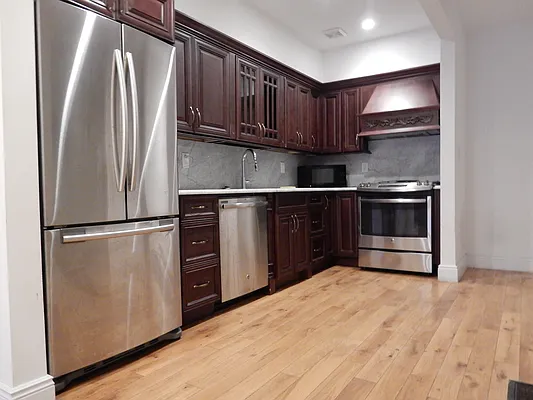 Rented by Crossings Realty | media 24