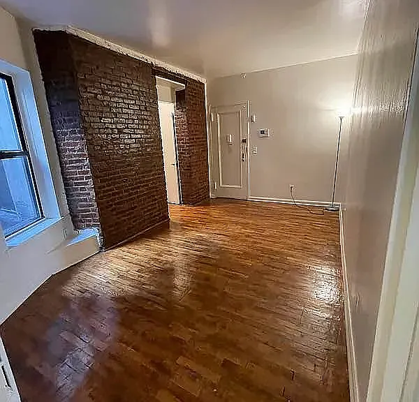 226 E 29th St #2C — Photo 11