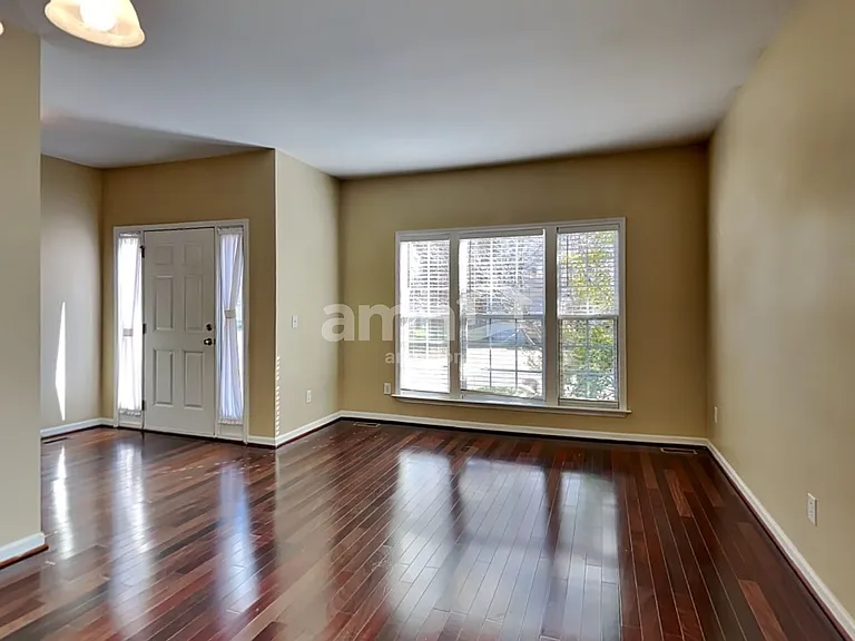 8701 Poteat Dr — Photo 4