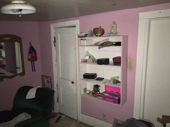 5th image of 437 S Palmer Ave