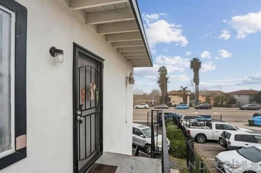 829 Grand Ave, Spring Valley, CA - View 5