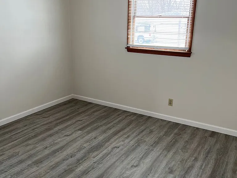 3410 Garfield Dr — Photo 8