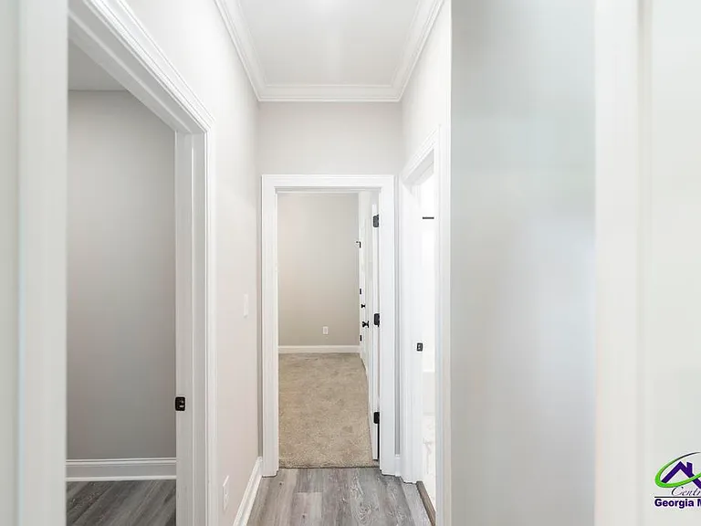 113 Garrett Ln — Photo 6