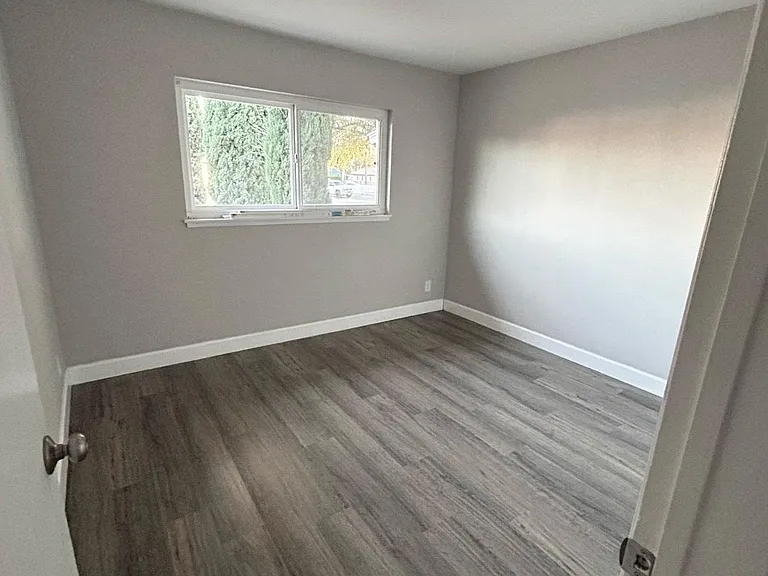 2225 Knight Ct — Photo 14