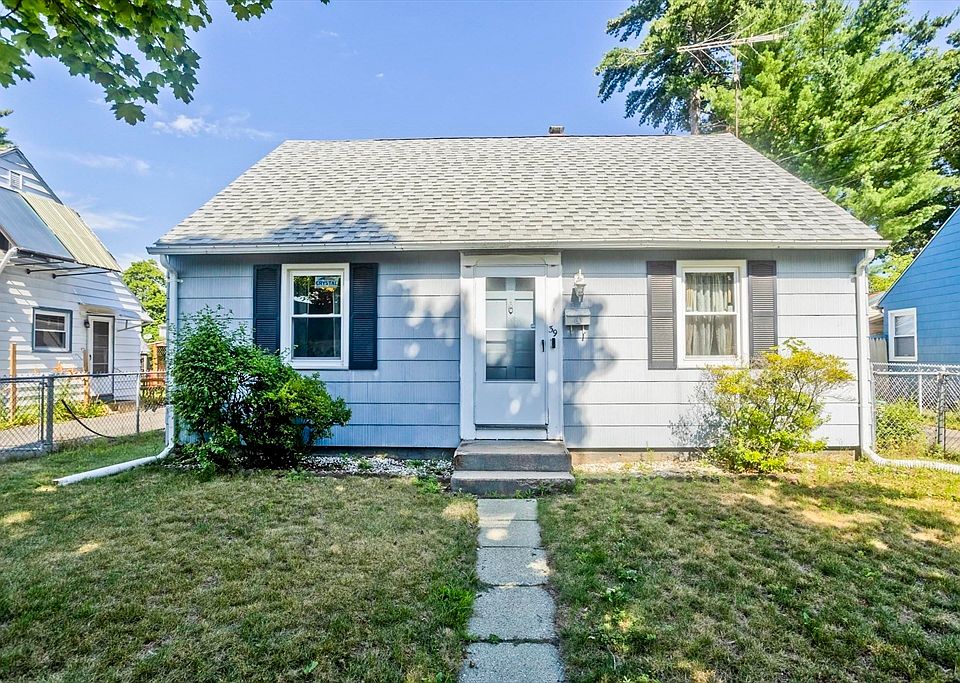 1st image of 39 Seymour Ave