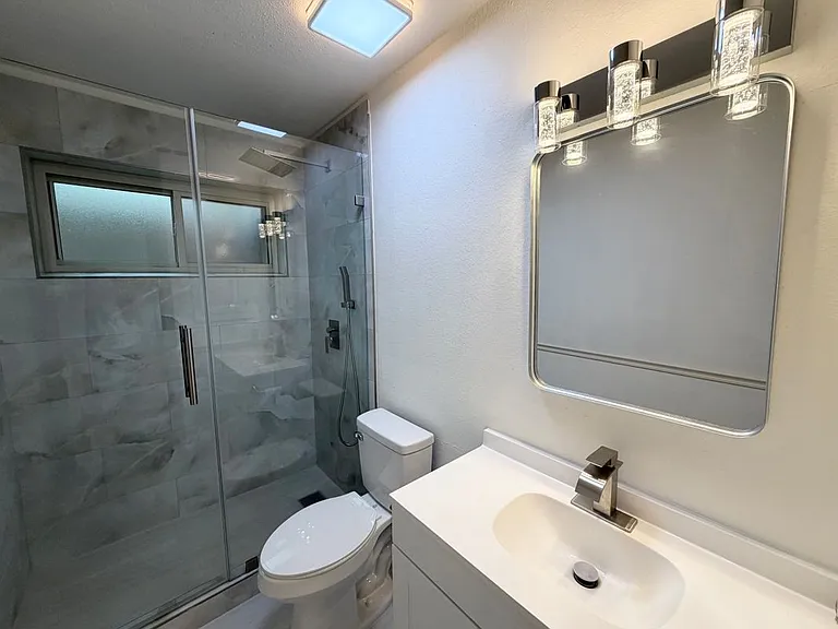 3308 Meadowview Dr — Photo 8