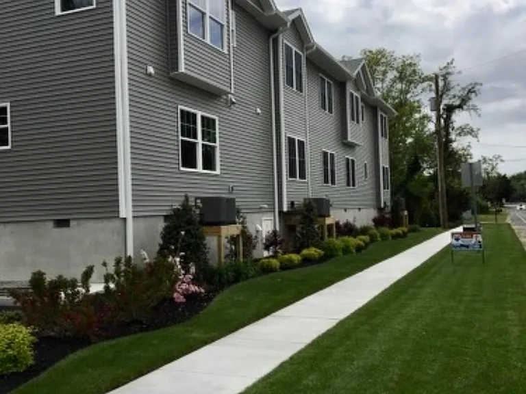 18 Goshen Rd #6 — Photo 2