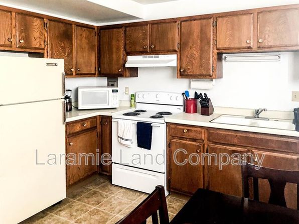 1565 N 5th St APT 12