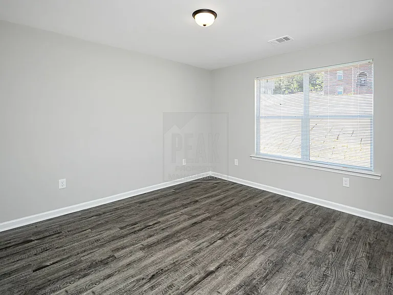540 Woodland Cir — Photo 30