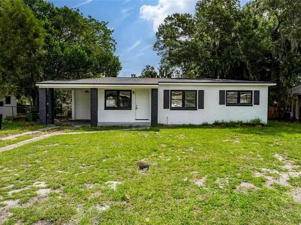 1010 Newman Dr, Leesburg, FL 34748