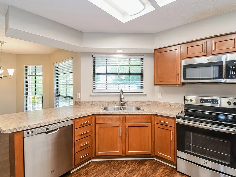 8468 Hamden Rd — Photo 8