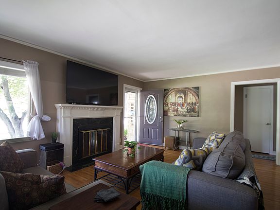 5th image of 5711 Kingsley Dr
