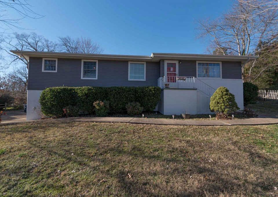 1st image of 1409 Blackwell Dr