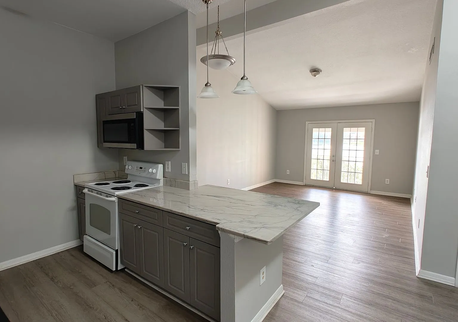 Lakefront Condo in Altamonte Springs — Photo 3