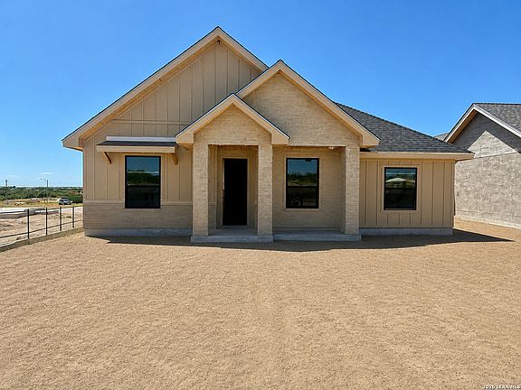 2nd image of 2223 Rio Sabinas Dr.