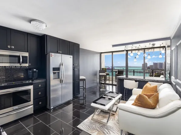 555 NE 15th St APT 30H, Miami, FL 33132