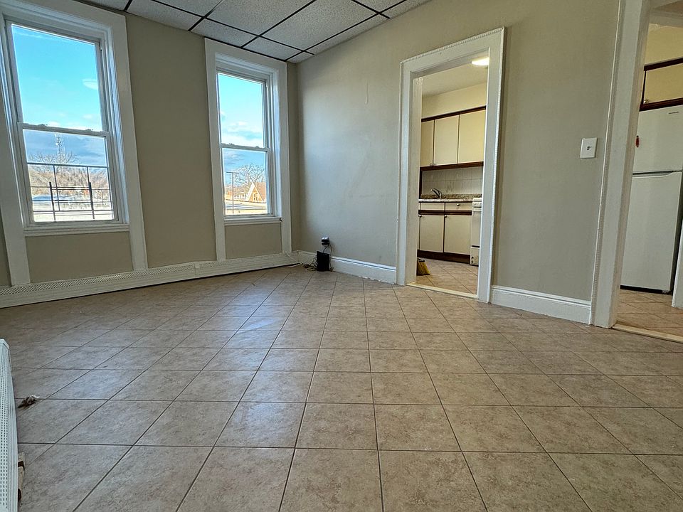 1st image of 91-17 Jamaica Ave #2