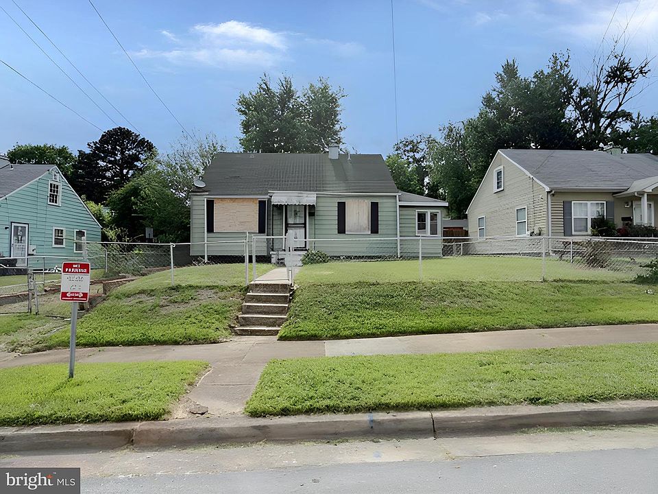 1st image of 612 64th Ave