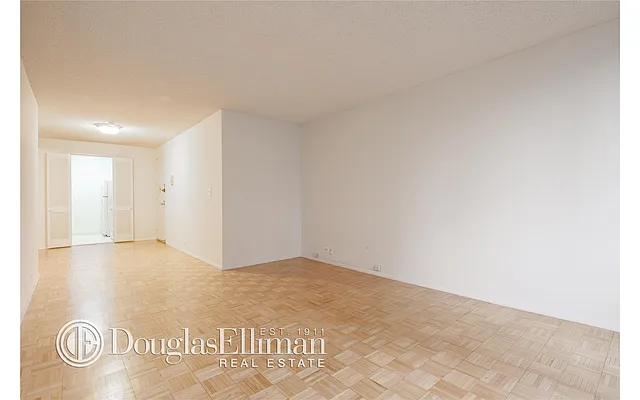 Rented by Douglas Elliman | media 14