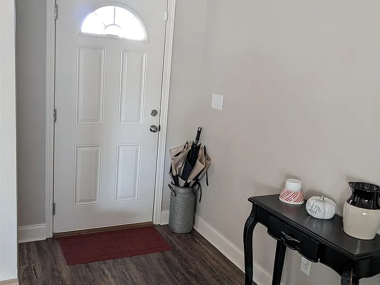 312 Gibson Cir — Photo 15