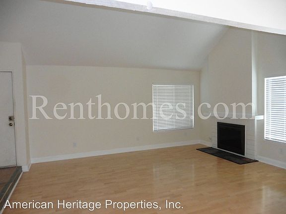 4th image of 10167 Zapata Ave