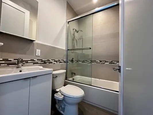 Rented by MySpaceNYC | media 15