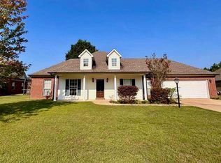 704 Savannah Dr, Oxford, MS 38655