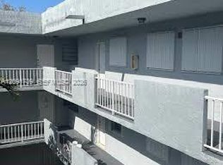 Los Suenos Condo, Hialeah, FL 33012