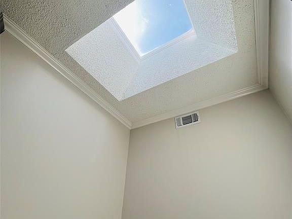 4th image of 921 Marine Dr APT 107
