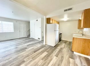 1020 King St APT 4, Santa Rosa, CA 95404