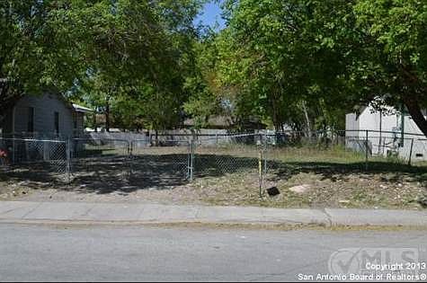 4th image of 455 Ferris Ave