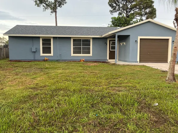 1581 SE Sutton St, Port St. Lucie, FL 34983