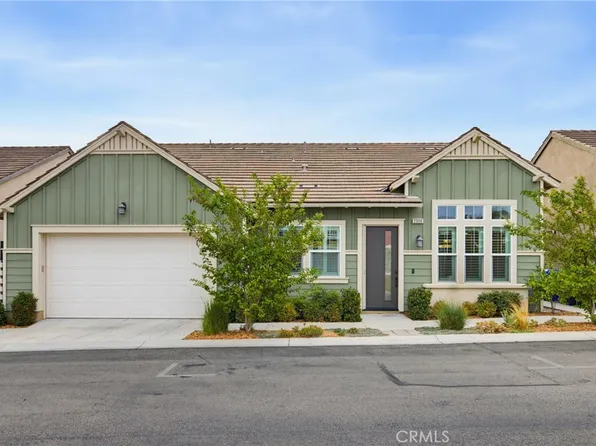 25110 Citron Ln, Santa Clarita, CA 91387
