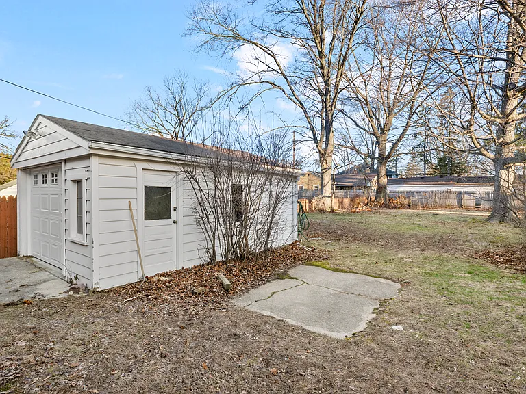 414 Aqua Ct — Photo 30