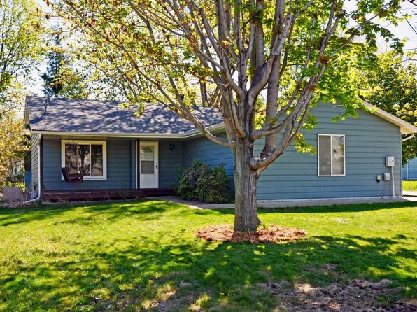 7940 Xerxes Ave N, Brooklyn Park, MN 55444