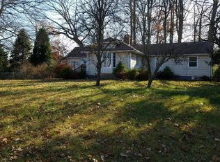 386 Beecroft Pl, Oakhurst, NJ 07755